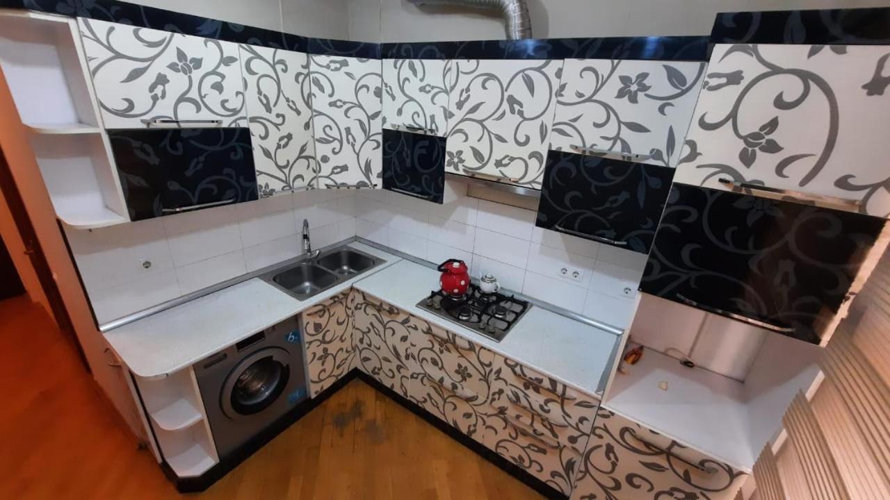 Elmler Luxs Apartments باكو المظهر الخارجي الصورة